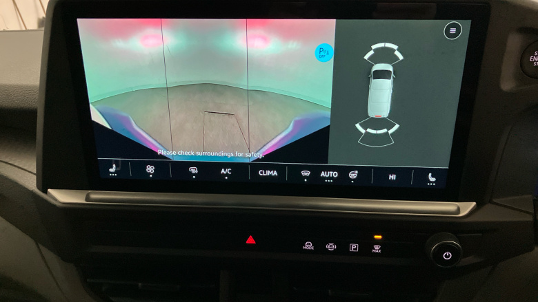 Volkswagen Transporter T32 Swb Electric 160kW 65kWh Commerce Pro Van Auto